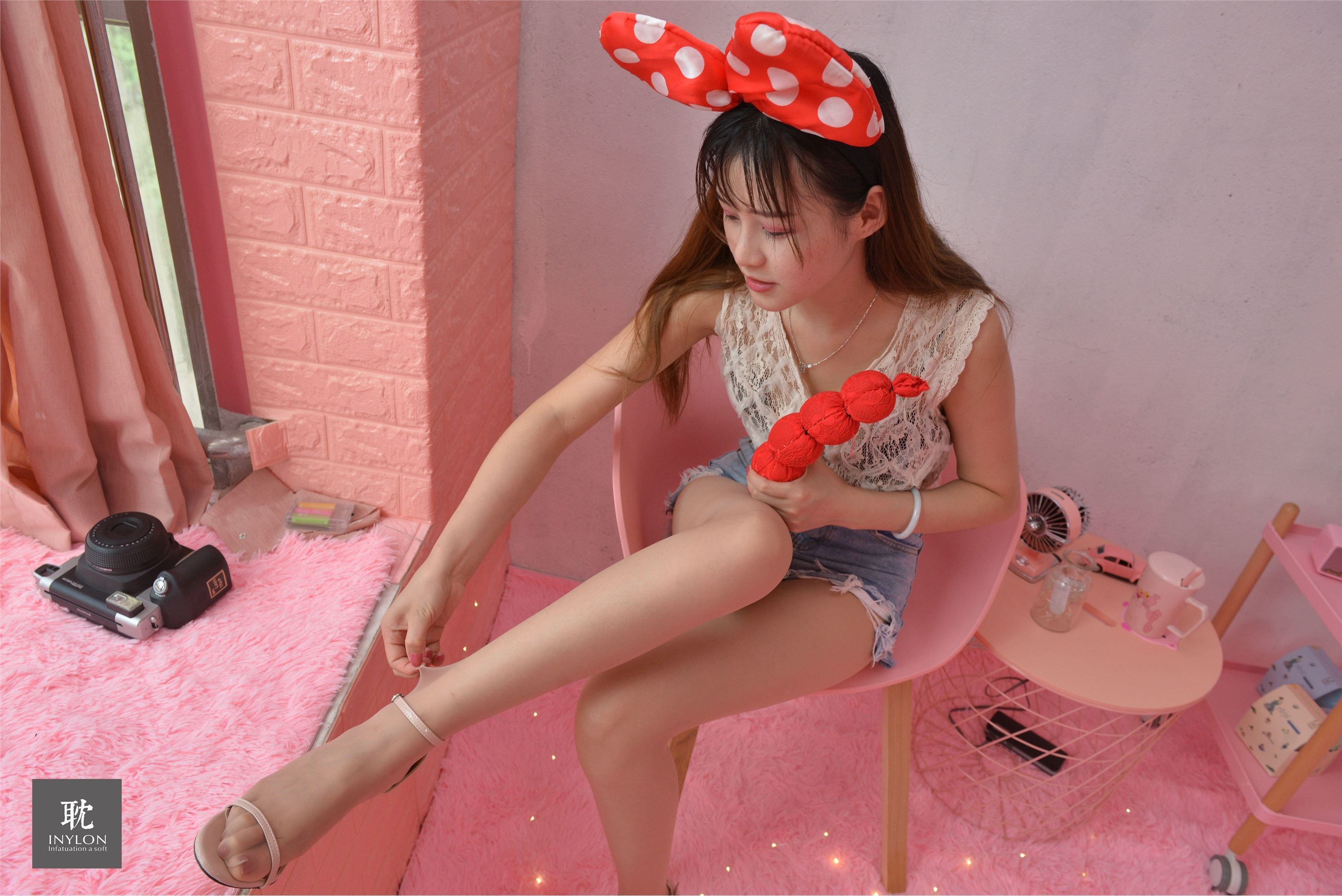 IESS异思趣向《普惠集234》- 模特：九妹《快乐的丝袜》